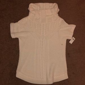 New York & Co cream sweater shirt, short sleeve
